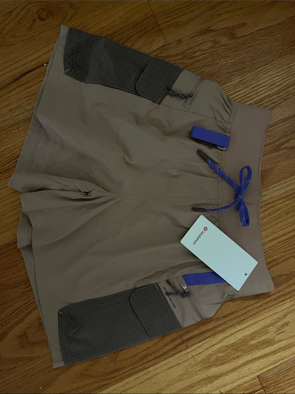 NWT Lululemon Multi-Pocket Cargo Hiking Short 5”